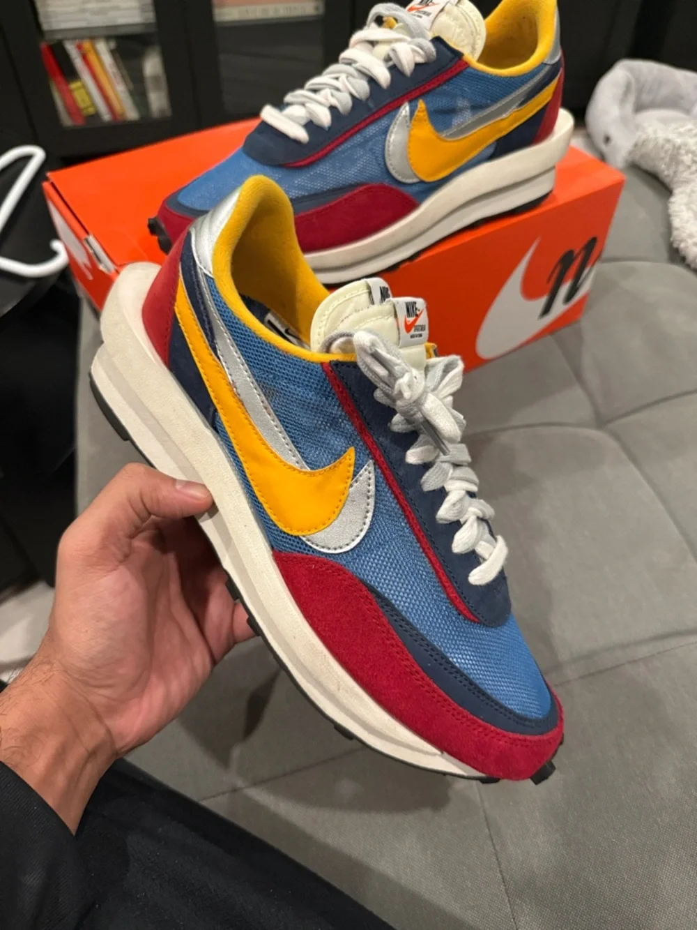 sacai × Nike LDWaffle 'Varsity Blue' - Picture 9 of 15